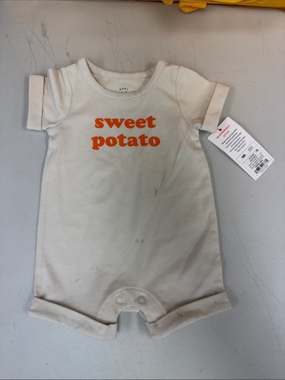 Baby Cat & Jack Cream "sweet potato" Baby Romper newborn new with stain